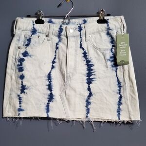 NWT H&M Mini Skirt Size S Tie Dyed Denim Jean Button Down Fly Raw Hem 80s 90s